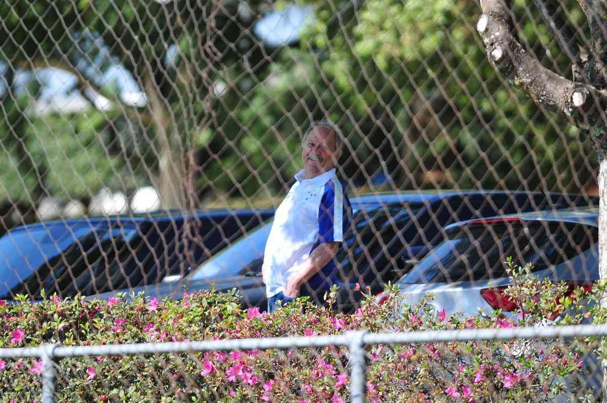 Imagens do treino do Cruzeiro com a presena do presidente Wagner Pires de S