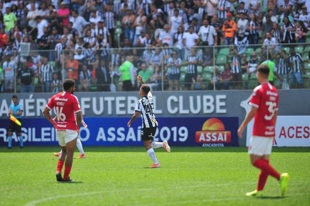 Galo e Colorado jogaram neste domingo, no Horto
