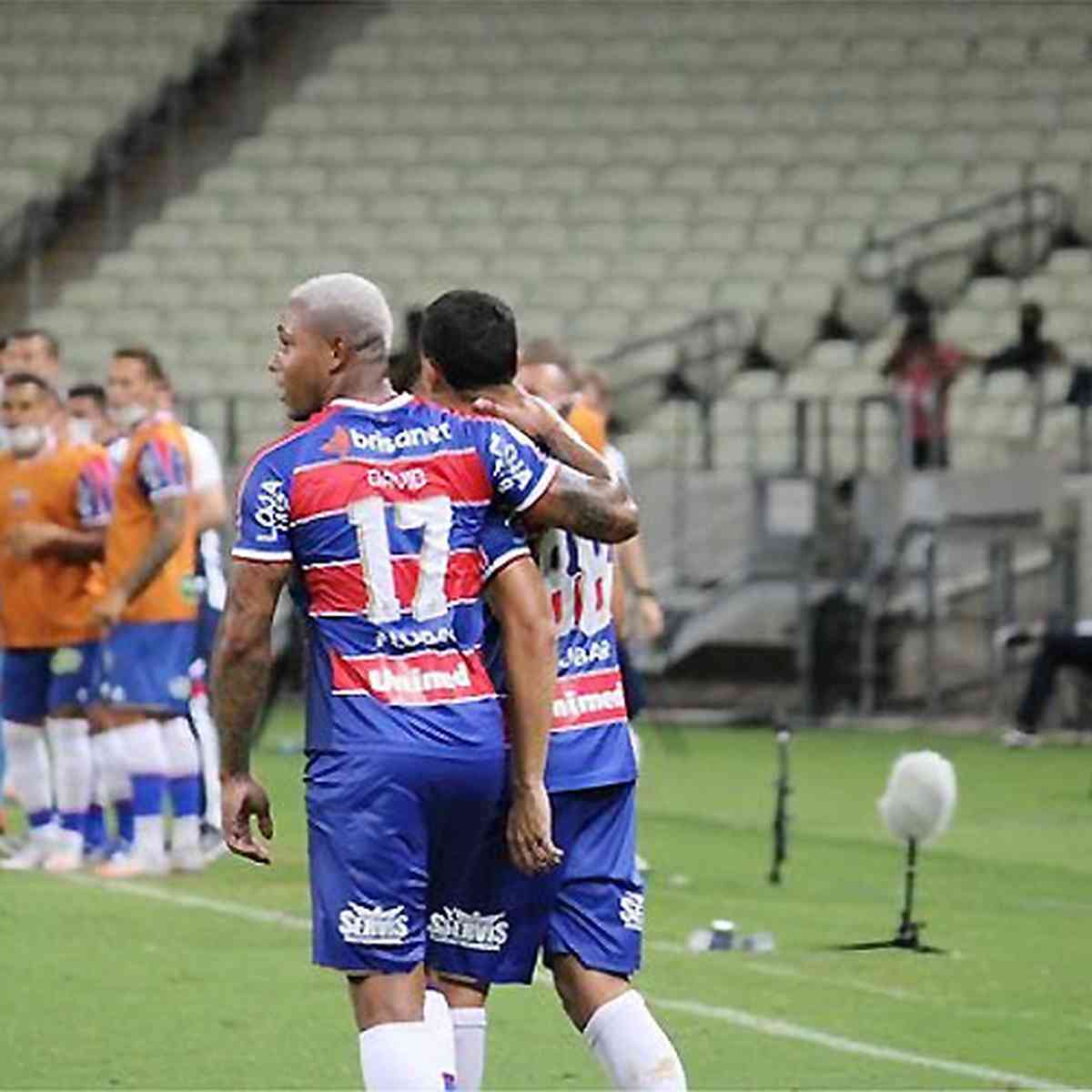 Em jogo movimentado, CRB vira nos minutos finais e vence o Ceará