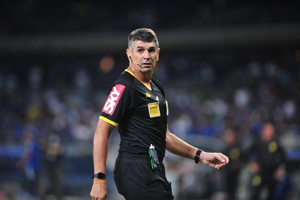 Fotos da partida entre Cruzeiro e Brusque, no Mineiro, em BH, pela 35 rodada da Srie B do Brasileiro