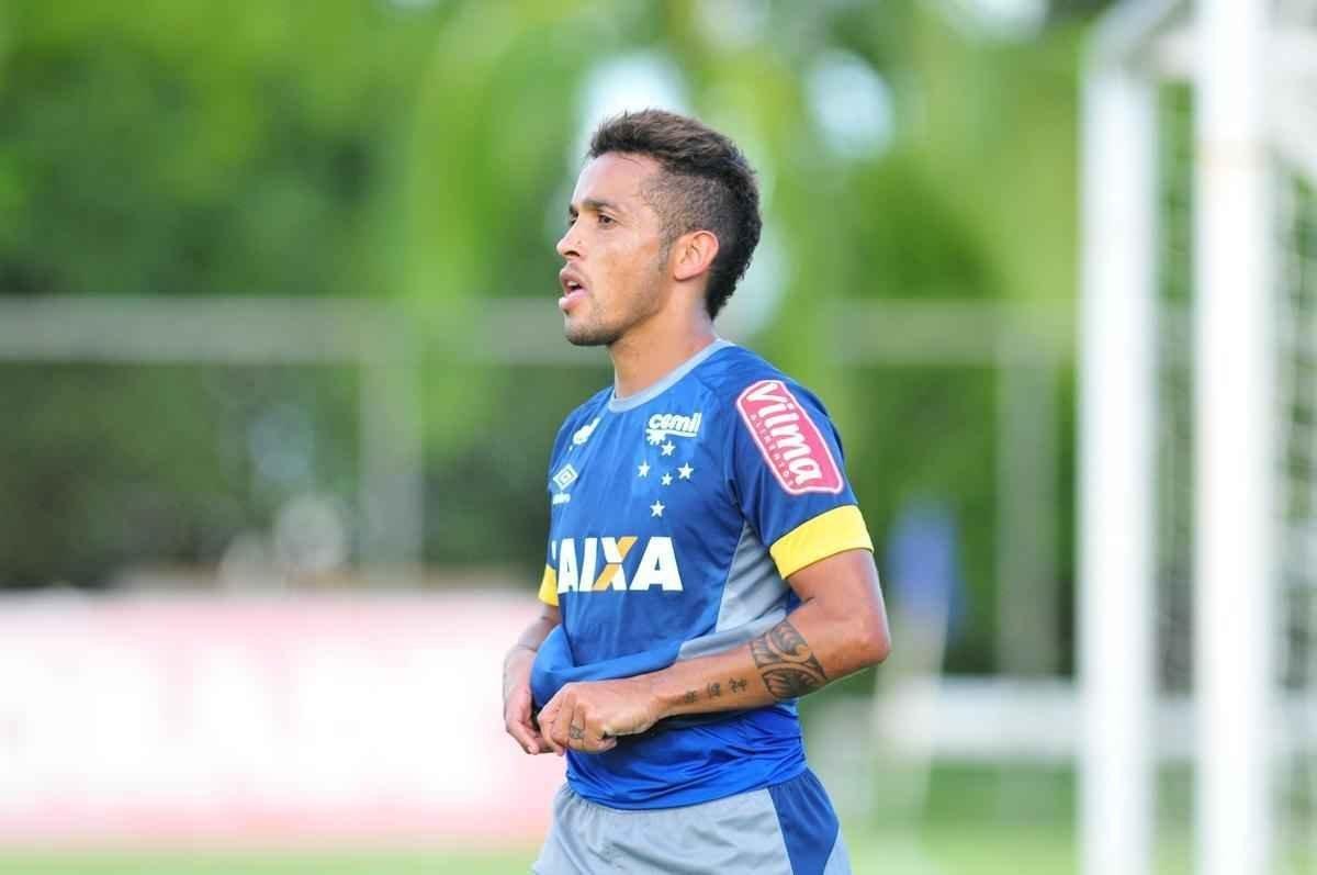 Imagens do ltimo treino do Cruzeiro antes do duelo contra o So Francisco-PA