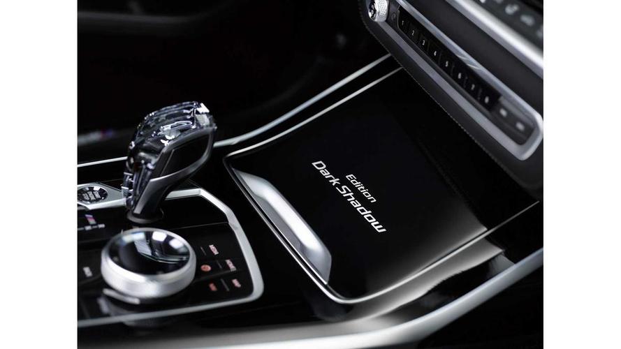 Camila Ângelo recebeu o modelo BMW X7 Dark Shadow Edition 2021
