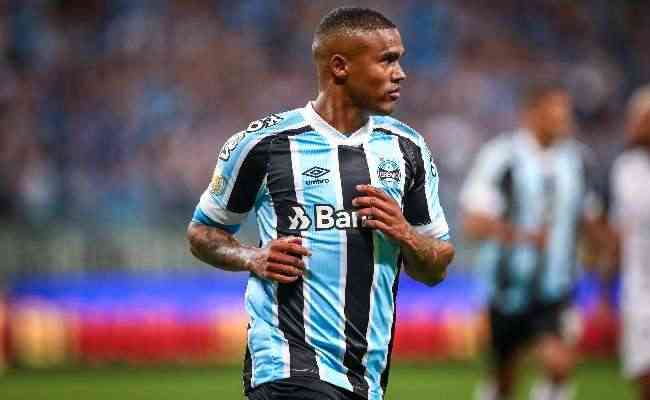 Cinco jogadores do Grêmio testaram positivo para COVID-19 nesta segunda-feira (10)