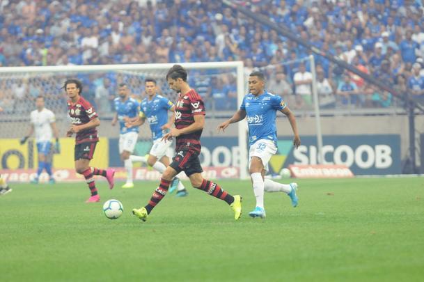 Cruzeiro e Flamengo se enfrentaram pela 20 rodada do Campeonato Brasileiro