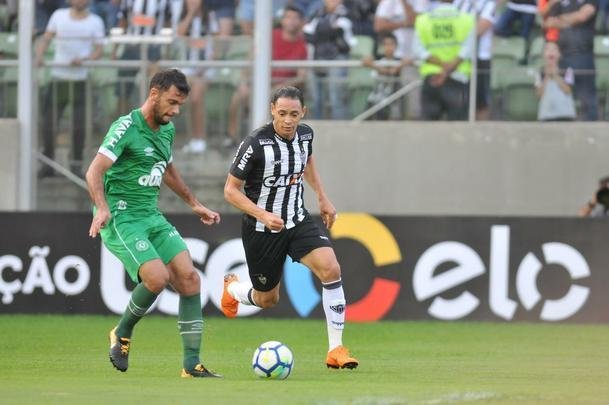 Atltico e Chapecoense fizeram jogo movimentado na tarde deste sbado