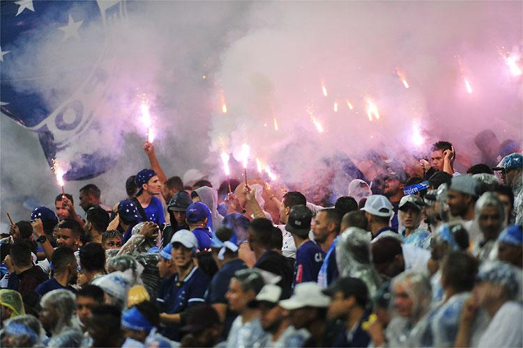 Por determinao da CBF, jogo Cruzeiro x CRB ter portes fechados no Mineiro