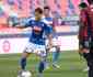 Napoli empata com Bologna e fica mais distante de vaga na Liga dos Campees