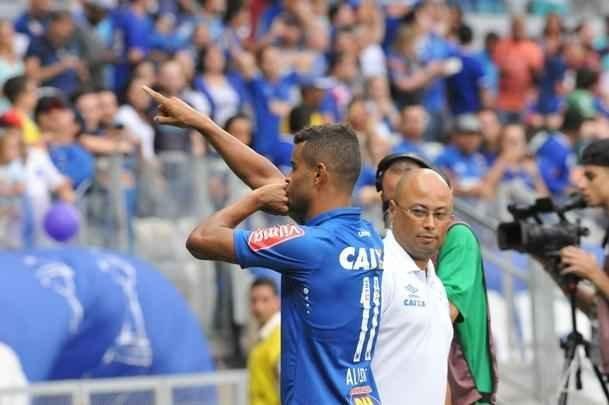 Fotos de Cruzeiro x Fluminense, no Mineiro, pela 34 rodada do Brasileiro (Rodrigo Clemente/EM D.A Press)