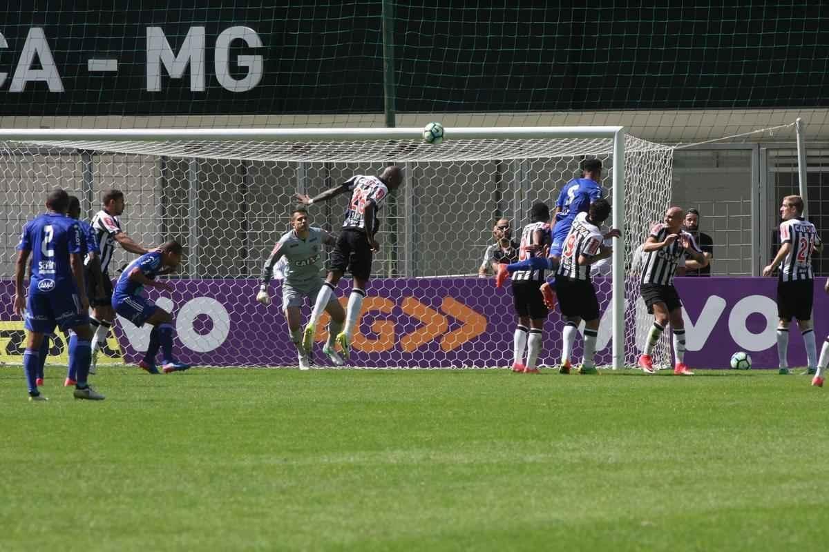 Imagens de Atltico x Ponte Preta, no Independncia