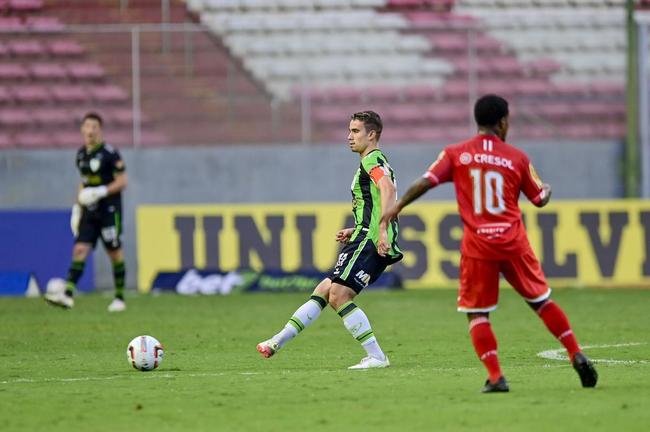 O Amrica recebeu o Tombense neste sbado (19), em jogo vlido pela 11 rodada do Campeonato Mineiro. Sem pblico, a partida foi realizada no Estdio Independncia, em Belo Horizonte.