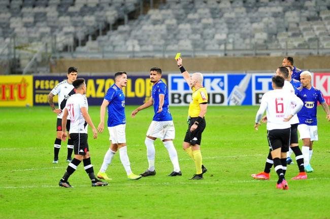 Fotos do jogo entre Cruzeiro e Vasco, no Mineiro, em Belo Horizonte, pela sexta rodada da Srie B do Brasileiro de 2021
