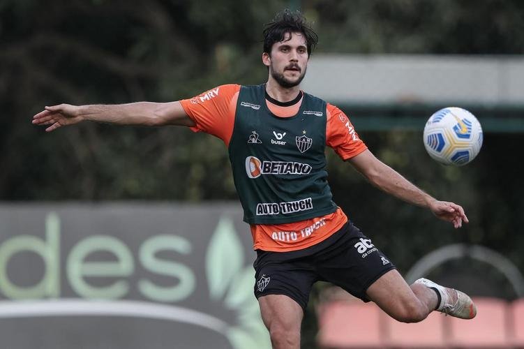 Após a eliminação na Libertadores diante do Palmeiras, jogadores do Atlético se reapresentaram na Cidade do Galo e realizaram treinamento visando o duelo contra o Internacional, pelo Campeonato Brasileiro
