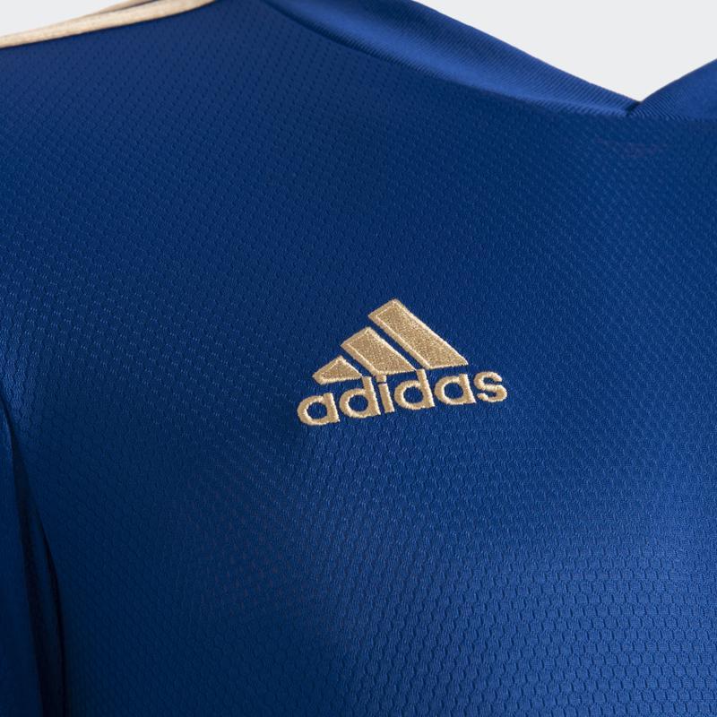 Detalhes do novo uniforme do Cruzeiro, lançado pela Adidas