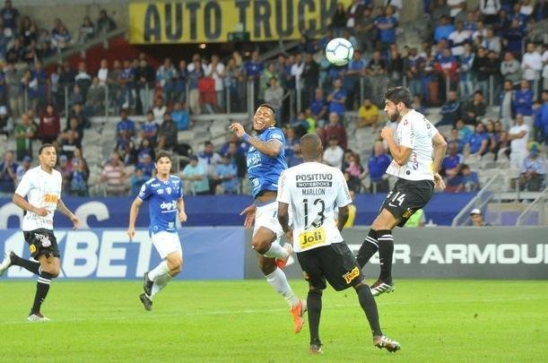 Fotos de Cruzeiro x Corinthians, no Mineiro, pela oitava rodada do Campeonato Brasileiro