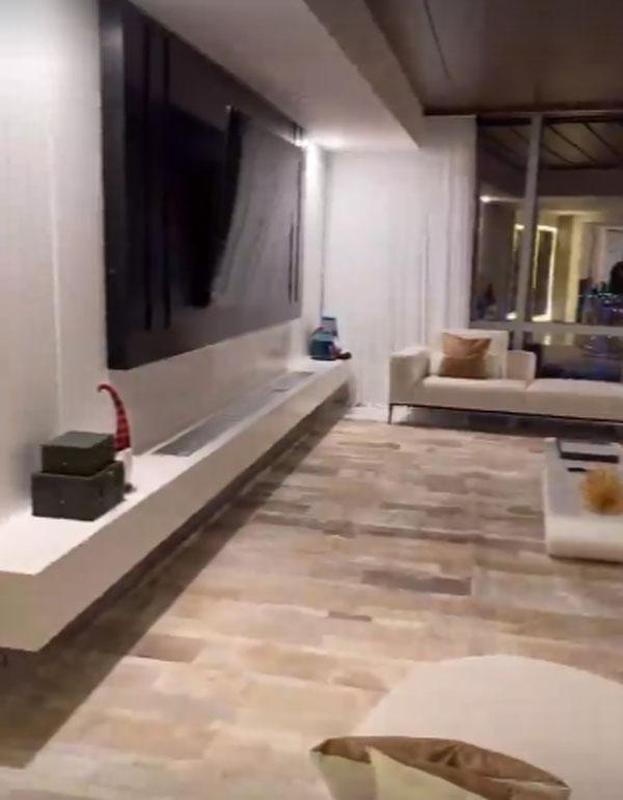 Hulk, do Atltico, apresenta sua nova cobertura em Miami no condomnio Paramount Miami Worldcenter