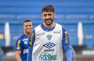 Robinho - Iniciou o ano de 2020 no Cruzeiro, mas deixou o clube rumo ao Grmio. No ano seguinte, acertou com o Coritiba e ficou at o fim de 2022. Neste ano, acertou com o Ava.