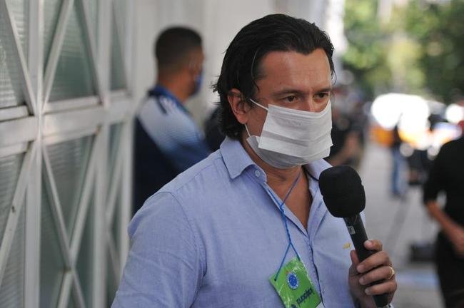 Alexandre Guzanshe/EM/DA Press