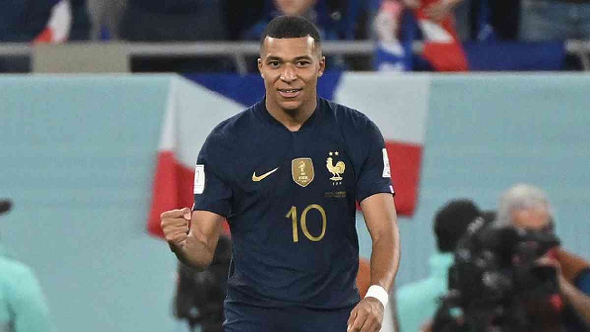Mbappé decide, França vence Dinamarca e garante vaga nas oitavas da Copa -  Superesportes