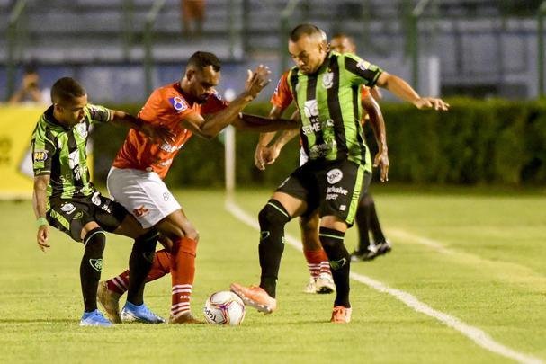 América e Tupynambás se enfrentaram pela 3ª rodada do Campeonato Mineiro