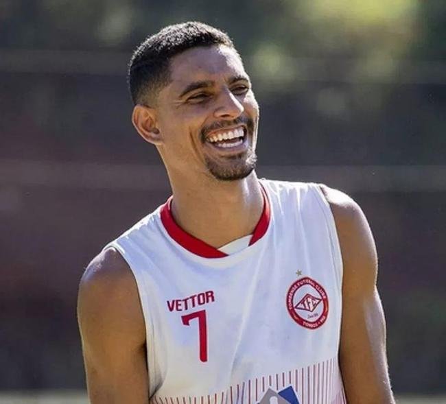 Daniel Amorim, atacante