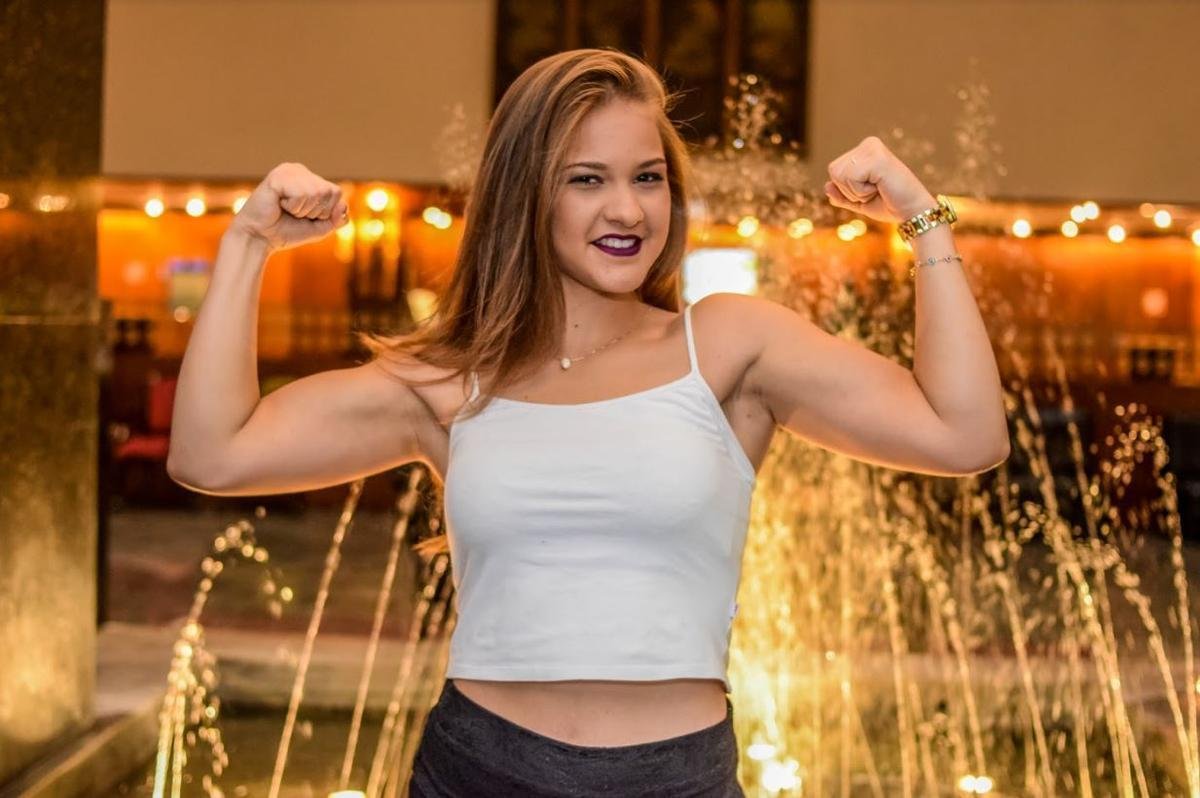 Lutadora  a musa do MMA no Brasil