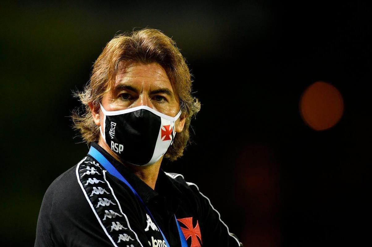 Ricardo S Pinto - Vasco ficou proibido de registrar atletas em julho deste ano devido  dvidas salariais com o tcnico S Pinto, que dirigiu o time na temporada de 2020
