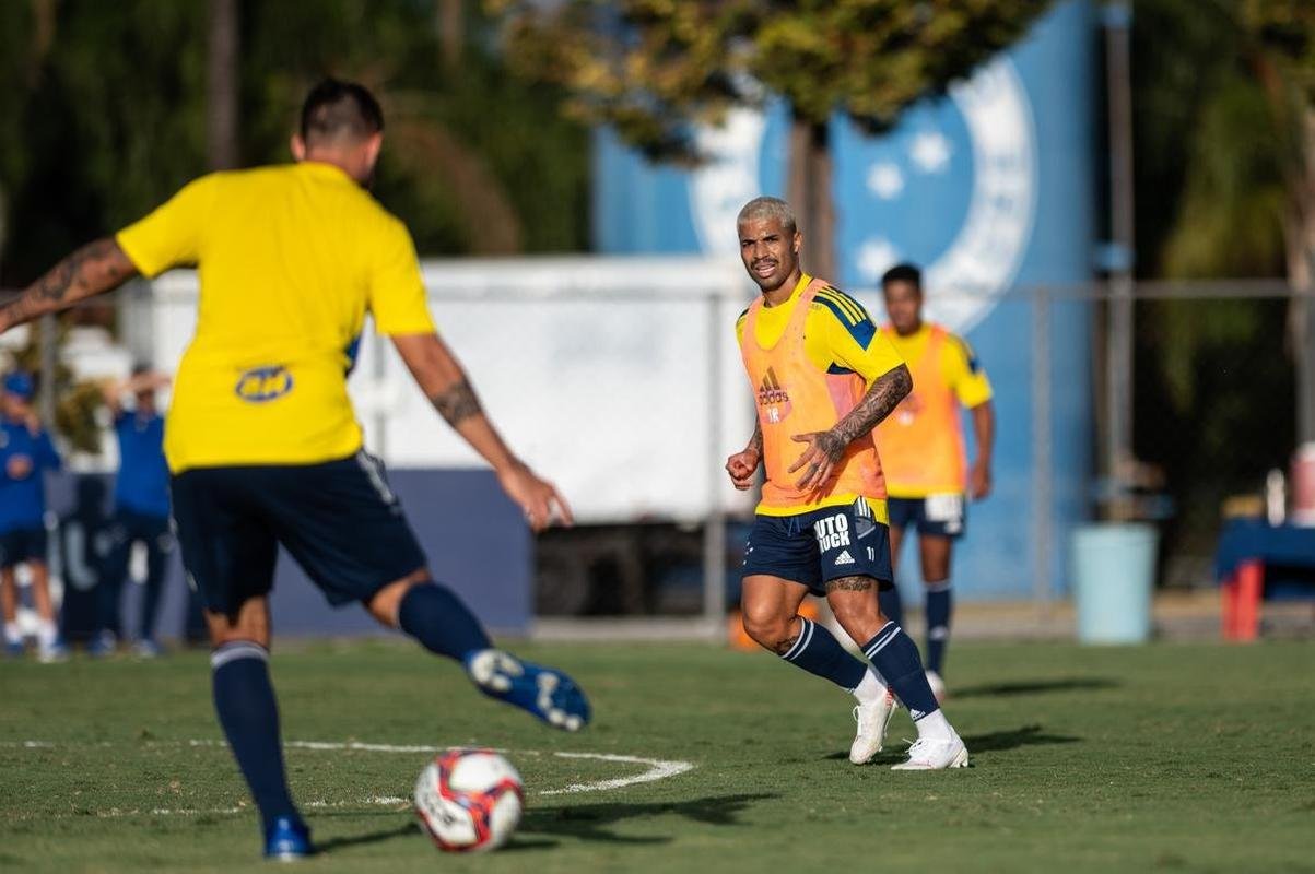 Fotos do treino do Cruzeiro desta segunda-feira (9/8)