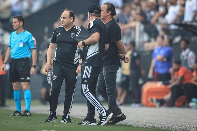 O Atltico visitou o Corinthians na tarde deste domingo (13/11), na Neo Qumica Arena, em So Paulo, pela 38 rodada da Srie A do Campeonato Brasileiro.