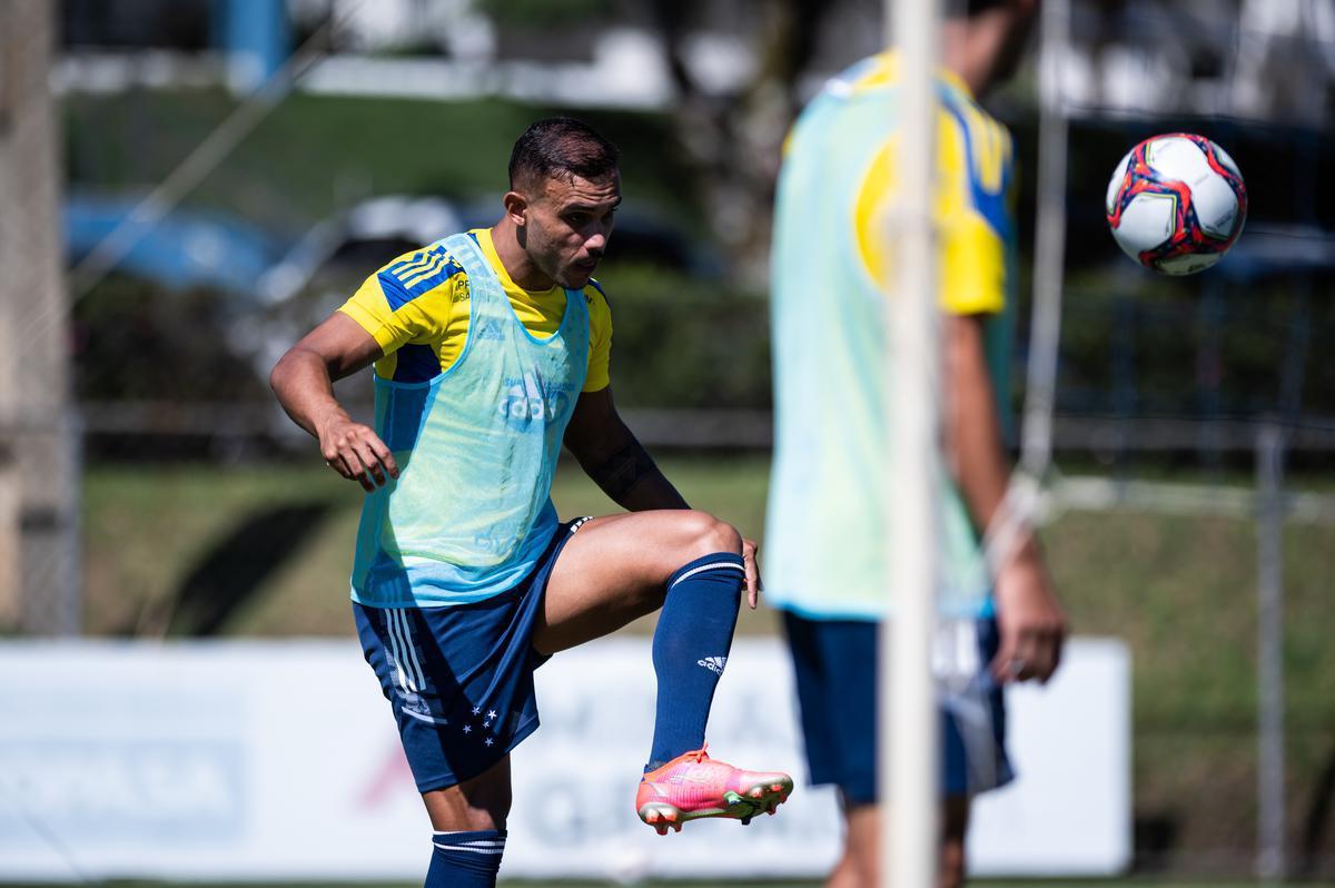 Cruzeiro, 3º colocado, pega o líder Atlético no Mineirão pela 9ª rodada do Campeonato Mineiro
