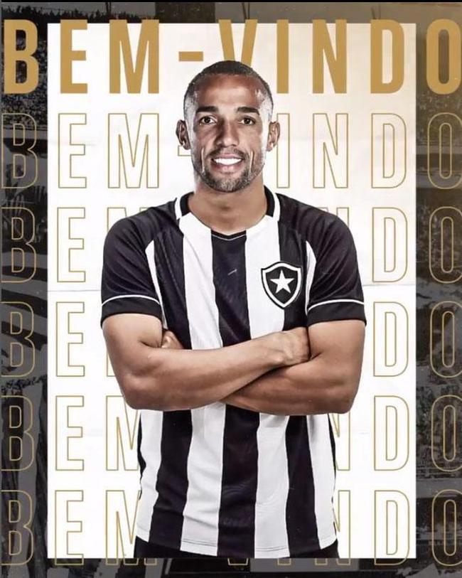 Botafogo contratou o lateral-esquerdo Fernando Marçal