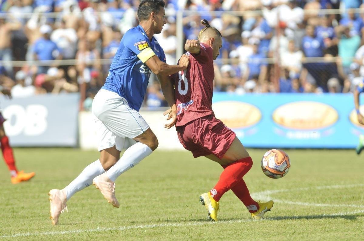 Cruzeiro abriu 2 a 1 no primeiro tempo, com gols de Raniel e Robinho; Alemo descontou para o Guarani
