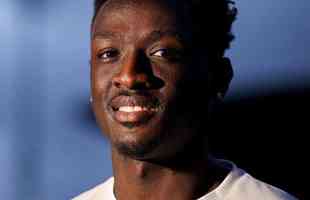 Leicester anunciou a contratao de Nathan Opoku
