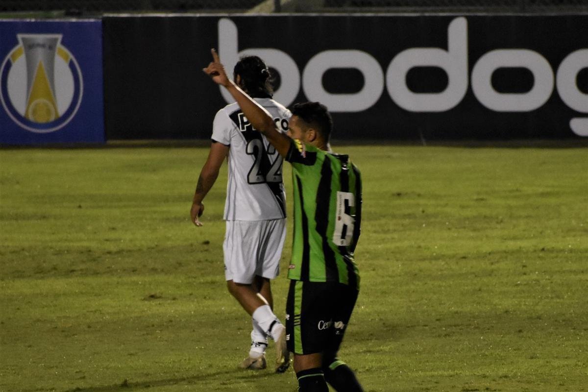 Fotos do jogo entre Ponte Preta e Amrica, pela Srie B