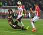 Giroud marca golao e Arsenal bate o Estrela Vermelha na Srvia pela Liga Europa