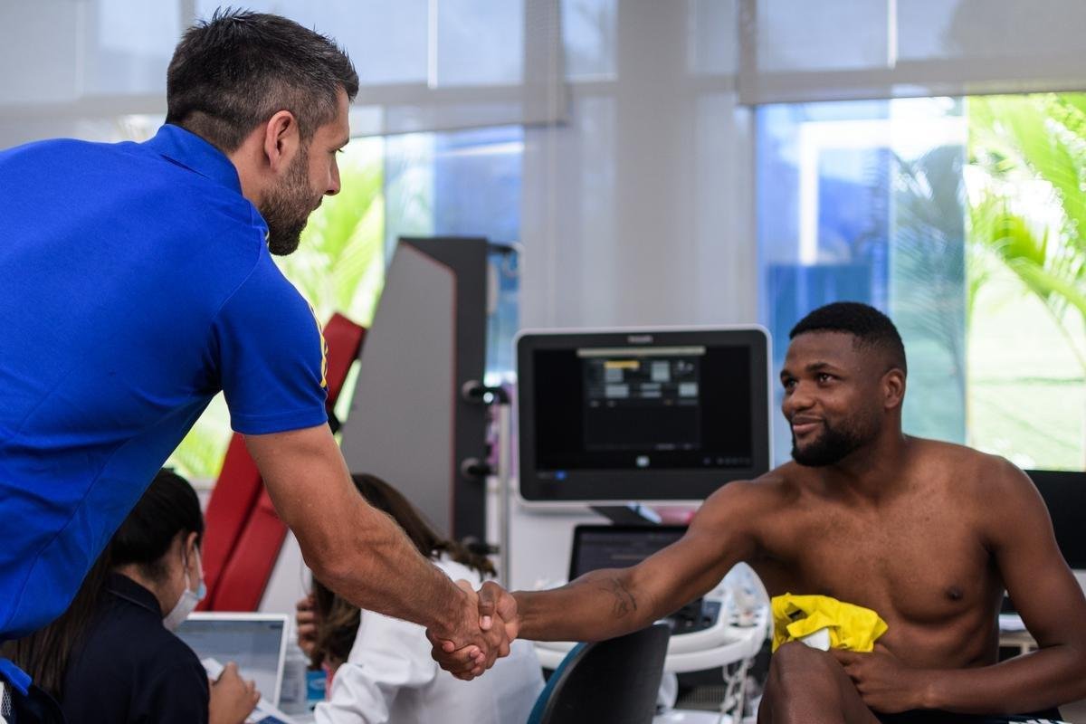 Fotos do primeiro dia de trabalho do Cruzeiro em 2022 na Toca da Raposa II