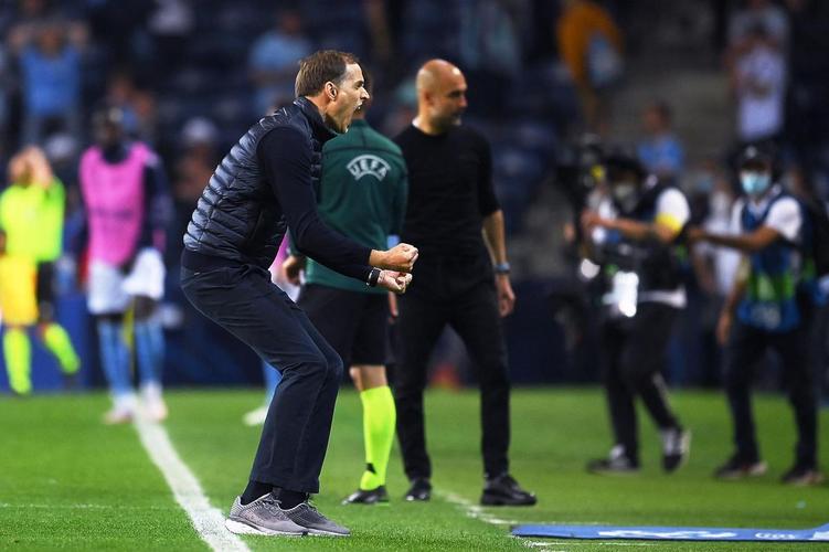Imagens da grande decisão entre Manchester City e Chelsea no Estádio do Dragão