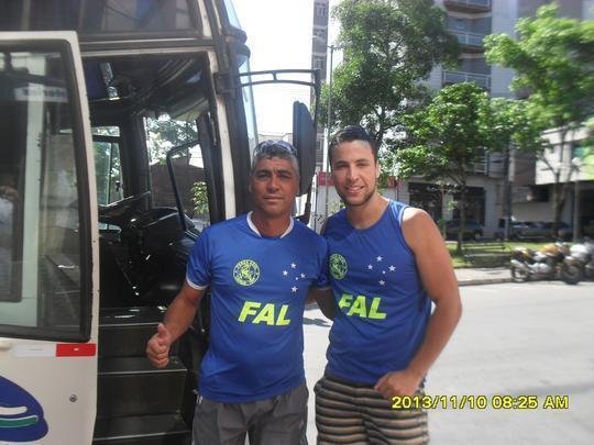 Fotos dos torecedores de Lavras saindo para BH Giovane e Giovaninho Membros da FAL - Fora Azul de Lavras.
 
Z Eustquio