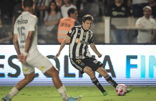 Fotos do jogo entre Santos e Atltico na Vila Belmiro, em Santos, pela 30 rodada do Campeonato Brasileiro