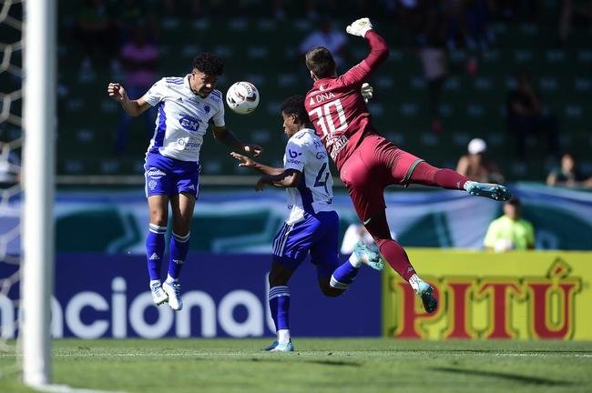 Fotos da derrota do Cruzeiro para o Guarani, por 1 a 0, no Brinco de Ouro, em Campinas, pela 17 rodada da Srie B