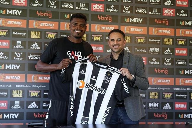 Fotos da apresentao do zagueiro Jemerson no Atltico