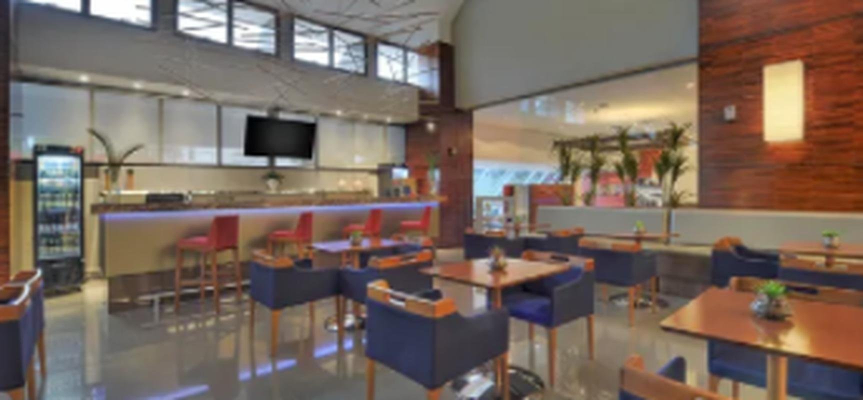 Atltico est hospedado no Hotel Deville, em Cuiab, para a deciso da Supercopa do Brasil. Neste domingo (20), s 16h, o Galo medir foras com o Flamengo, na Arena Pantanal, pelo ttulo.