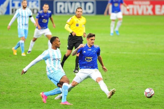 Fotos de Cruzeiro x Londrina, no Mineiro, pela 15 rodada da Srie B