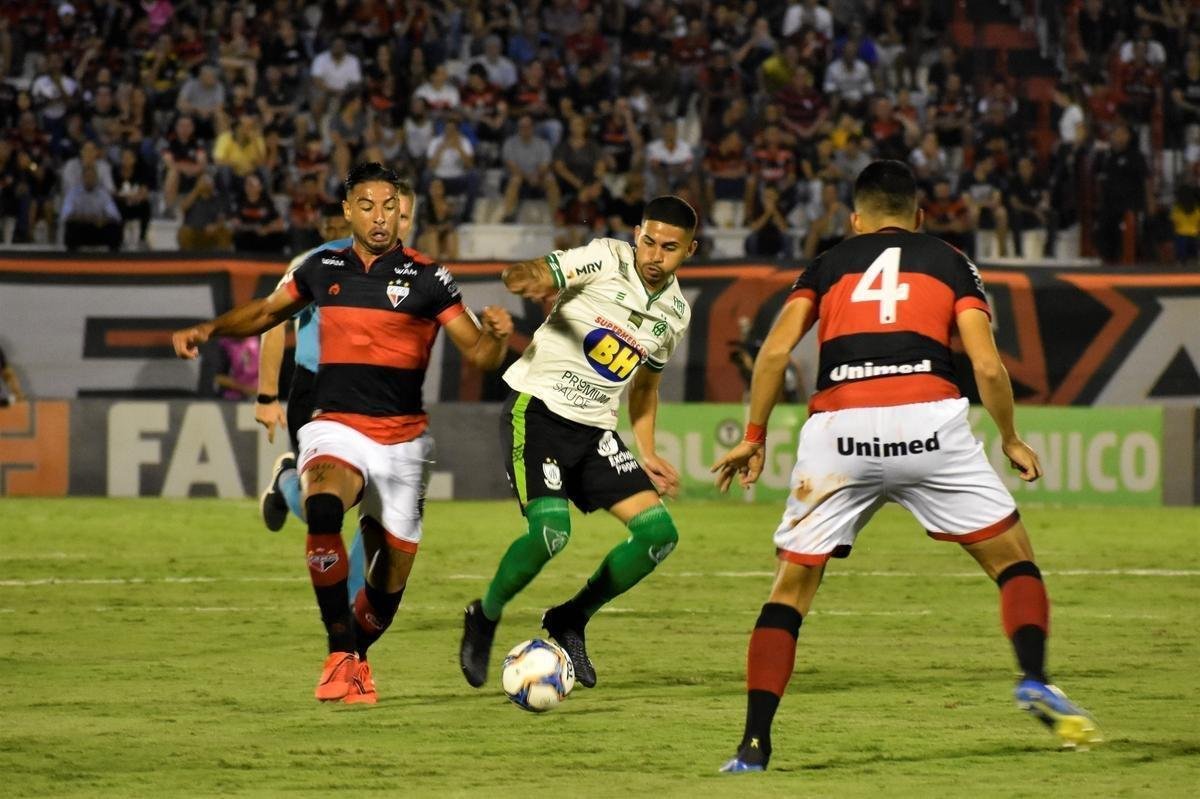 Amrica arrancou empate dramtico diante do Atltico-GO em Goinia 