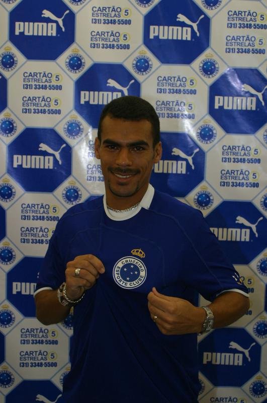 Arajo, do Cruzeiro, foi o artilheiro do Campeonato Mineiro de 2007 com 11 gols.