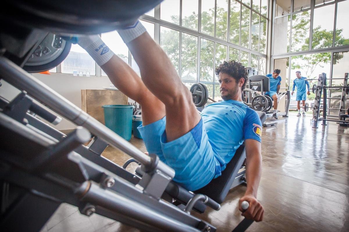 Veja imagens do primeiro dia de trabalho do Cruzeiro no ano de 2019