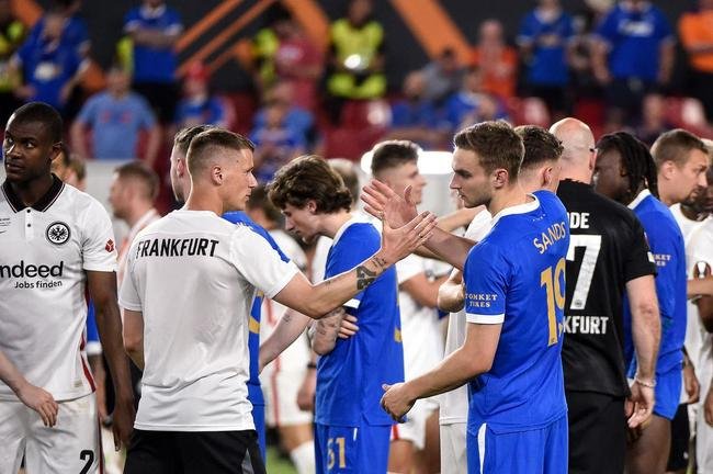 Eintracht bate o Rangers nos pnaltis, em Sevilla, e fatura a Liga Europa 