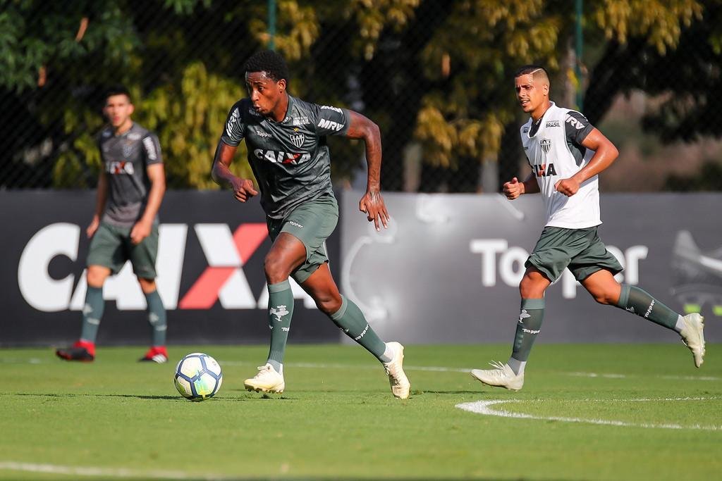 Aps empate no clssico, Atltico volta aos treinos na Cidade do Galo