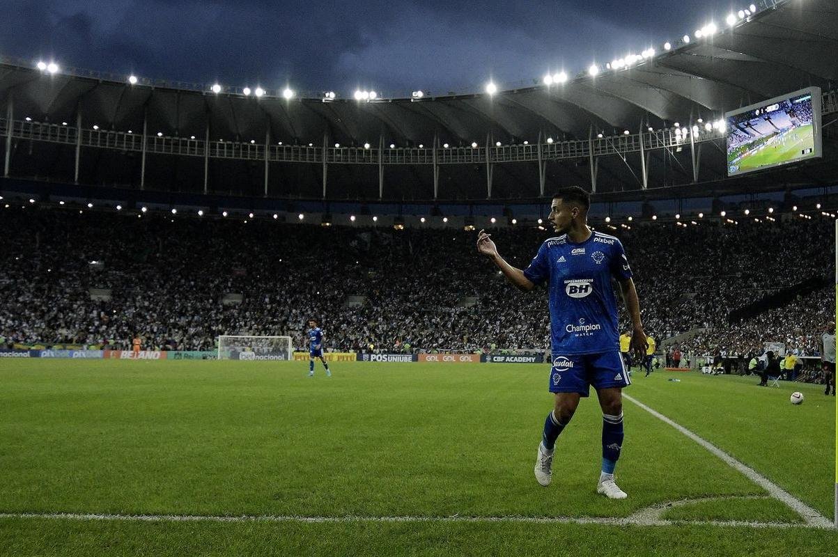 Fotos do jogo entre Vasco e Cruzeiro, no Maracan, pela Srie B do Brasileiro