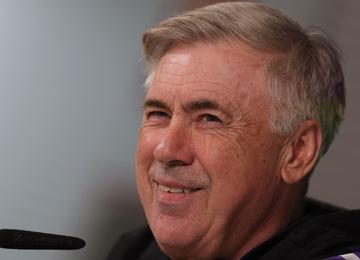 Carlo Ancelotti  discute com a diretoria do Real Madrid o planejamento para a próxima temporada; treinador tem contrato com o clube espanhol até junho de 2024