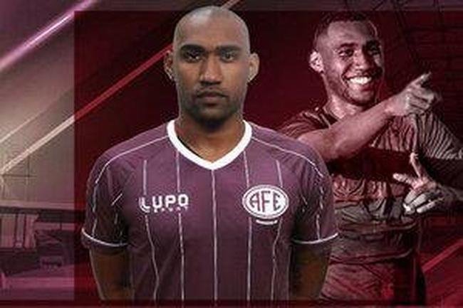 Em 2021, o zagueiro Arthur foi emprestado pelo Cruzeiro a Amrica e Brasil de Pelotas. Nesta temporada, acertou com a Ferroviria de So Paulo.